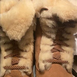 Warm shearling boots